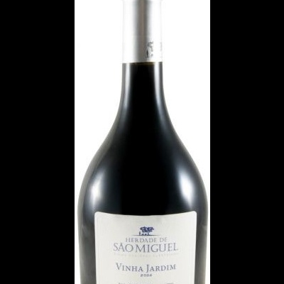 Garrafa de vinho tinto Herdade de São Miguel Vinha Jardim 2020 com rótulo branco