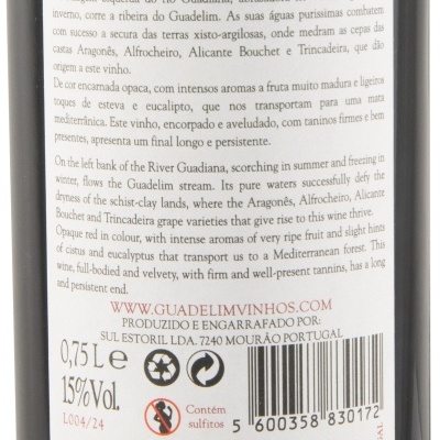 Rótulo de garrafa de vinho tinto Guadelim D.O.C Alentejo com texto e ilustração colorida