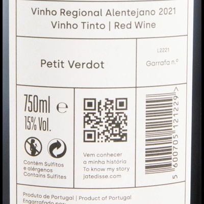 Etiqueta traseira de vinho tinto Grande Reserva Alentejano com texto e código QR