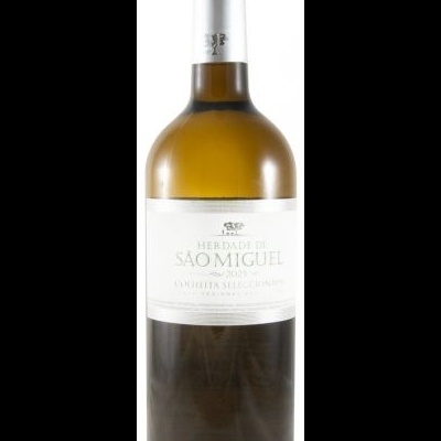 Garrafa de vinho branco Herdade de São Miguel 2020 com rótulo branco e tampa prateada