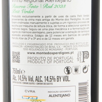 Rótulo traseiro branco com texto de vinho tinto Poliphonia Reserva 2023 e informações técnicas