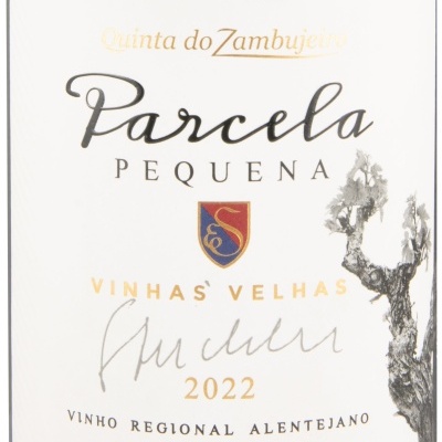 Rótulo de vinho Quinta do Zambujeiro Parcela Pequena 2022 em vidro escuro