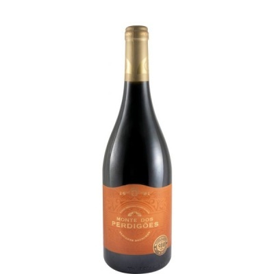 Garrafa de vinho Monte dos Perdigões com rótulo laranja e tampa dourada.