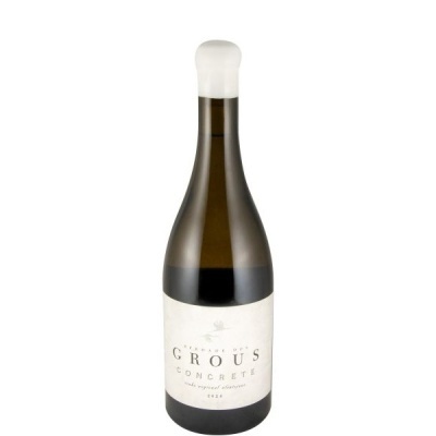 Garrafa de vinho branco Gerarde del Grous Concrete com rótulo branco