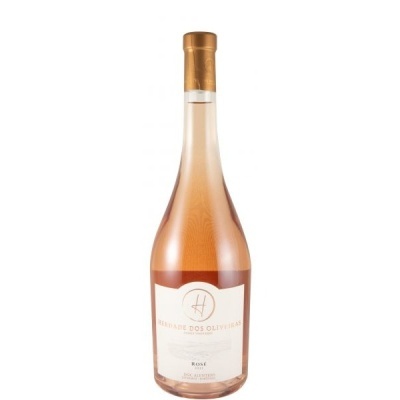 Garrafa de vinho rosé Herdade dos Oliveiras com rótulo branco e tampa dourada