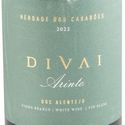 Etiqueta verde de garrafa de vinho branco Divai Arinto 2022 Alentejo