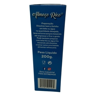 Embalagem azul com texto branco do produto Almoço Rico e código de barras
