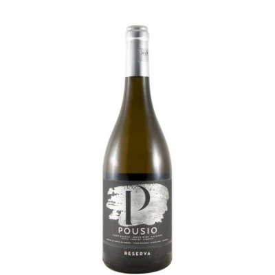 Garrafa de vinho branco Pousio Reserva com rótulo preto e prata