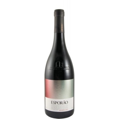 Garrafa de vinho tinto Esporão Reserva 2022 com rótulo branco e prateado