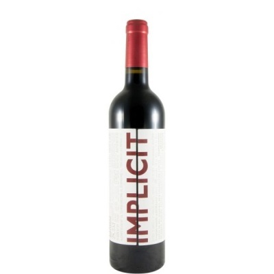 Garrafa de vinho tinto com rótulo branco e texto vermelho IMPULICIT
