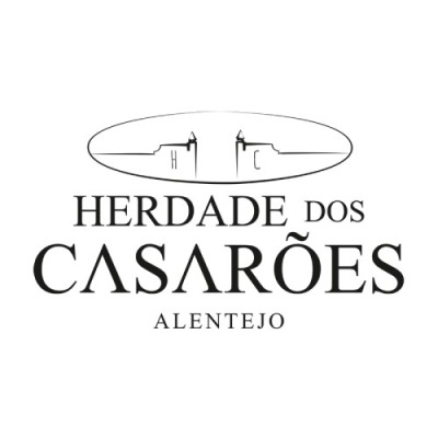 Logótipo preto e branco da Herdade dos Casarões Alentejo