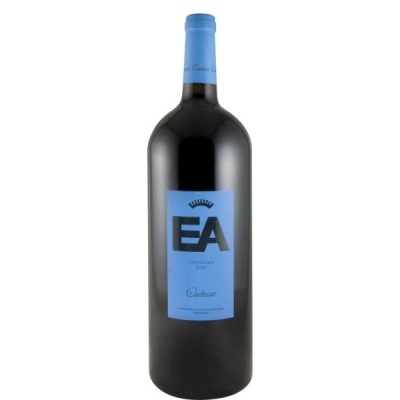 Garrafa de vinho tinto com rótulo azul EA Cartuxa 2020 Alentejano