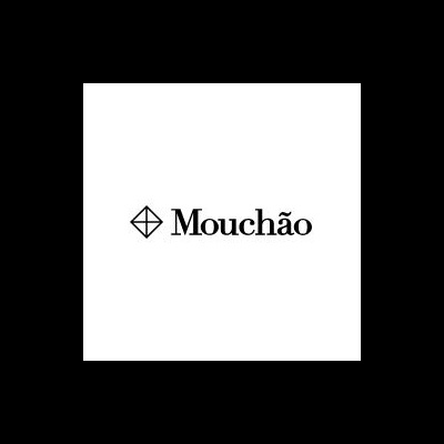 Logótipo da marca Mouchão em preto com símbolo geométrico