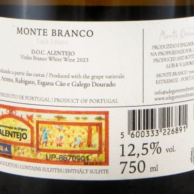 Etiqueta de vinho branco Monte Branco Luis Louro D.O.C. Alentejo 2023 com informação sobre castas, teor alcoólico, capacidade e selos
