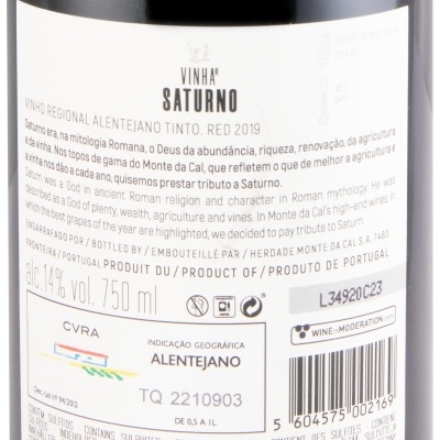 Rótulo de vinho tinto Vinha de Saturno 2019 com informações de produção e indicação geográfica Alentejano