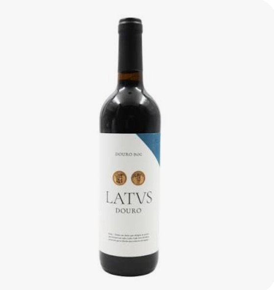 Garrafas de vinho tinto LATVS DOOURO com rótulo branco e detalhes azuis.