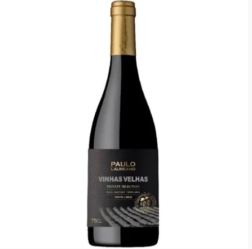 Garrafa de vinho tinto Paulo Laureano Vinhas Velhas com rótulo preto e dourado