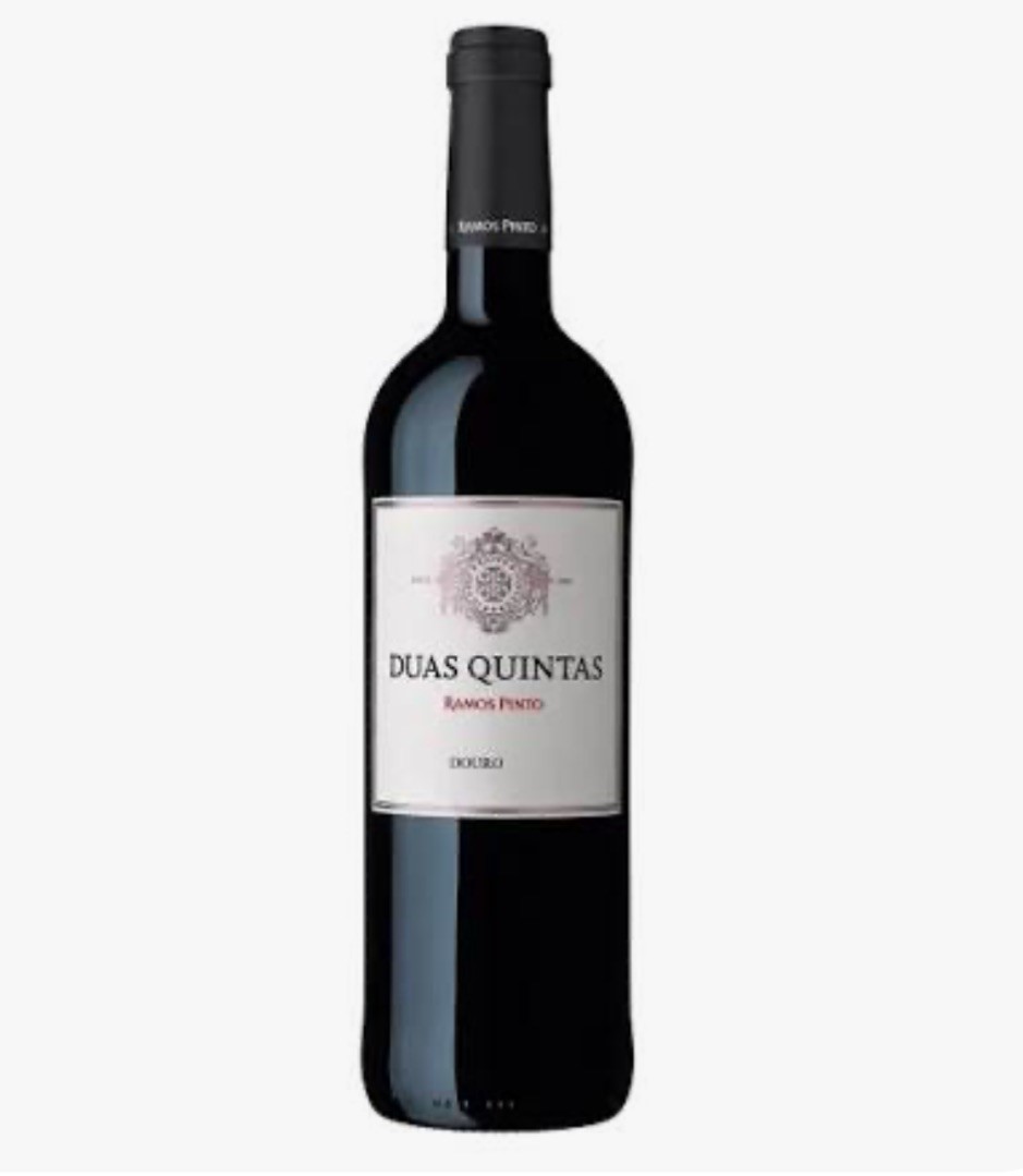 Garrafa de vinho tinto Duas Quintas Ramos Pinto Douro com rótulo branco e cápsula preta