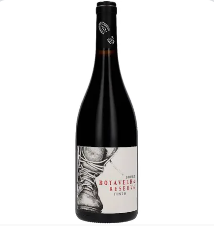 Garrafa de vinho tinto Botavelha Reserva com rótulo branco e ilustração de bota.