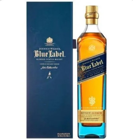 Garrafa de whisky Johnnie Walker Blue Label com caixa azul