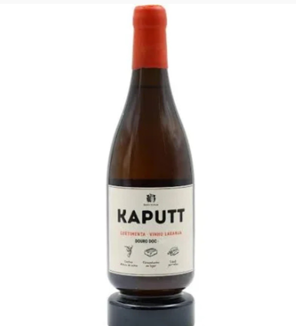 Garrafa de vinho branco Kaputt com rótulo branco e tampa vermelha