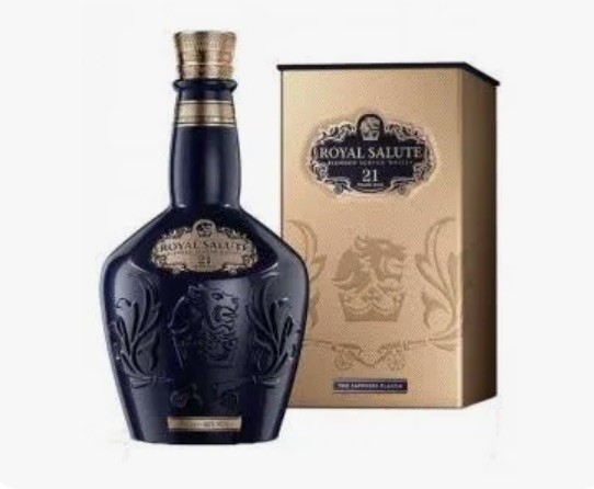 Garrafa azul de licor Royal Salute 21 anos com caixa bege