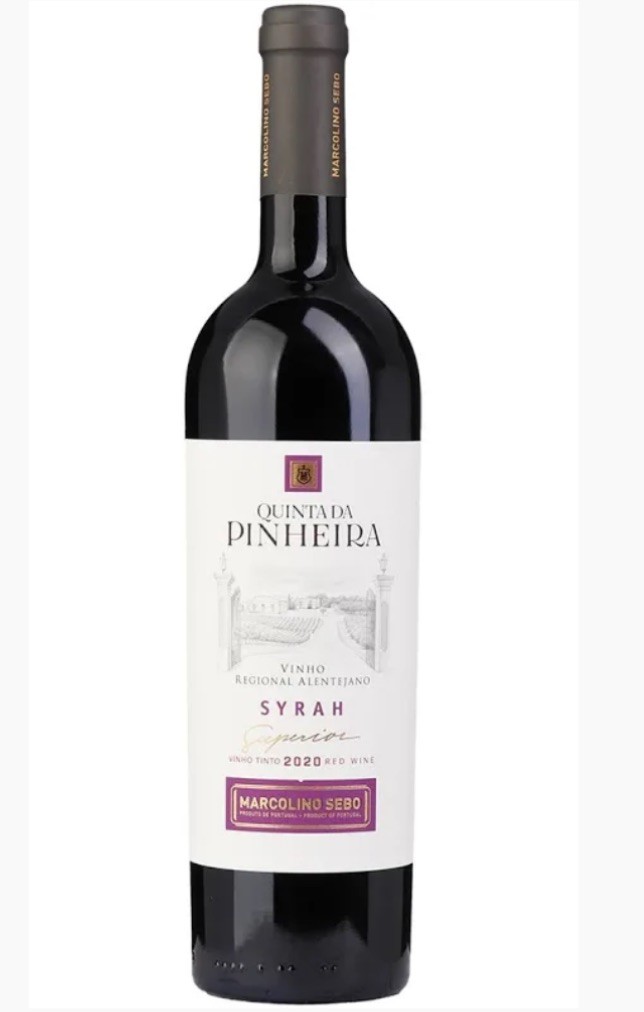 Garrafa de vinho tinto Quinta da Pinheira Syrah Superior 2020 com rótulo branco