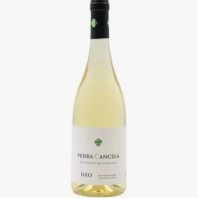 Garrafa de vinho branco Pedra Cancela com rótulo branco e texto a preto e verde