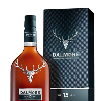 Garrafa de whisky Dalmore envelhecido 15 anos com embalagem preta