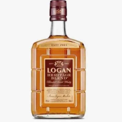 Garrafa de whisky Logan Heritage Blend com rótulo castanho e tampa castanha
