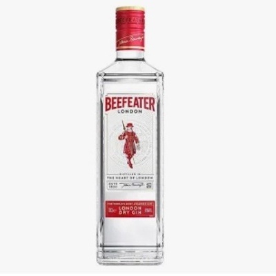 Garrafa de gin Beefeater London com rótulo branco e vermelho