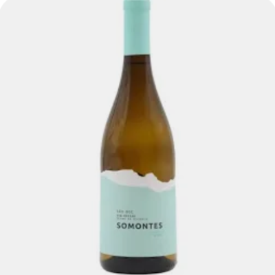 Garrafa de vinho branco com rótulo azul-piscina e tampa azul-piscina