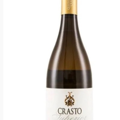 Garrafa de vinho branco Crasto Superior Douro DOC com rótulo branco e tampa dourada