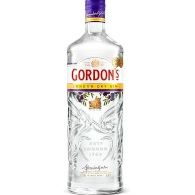 Garrafa de gin Gordons London Dry Gin com rótulo colorido e tampa roxa