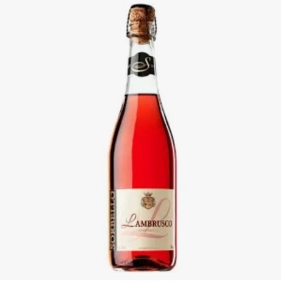 Garrafa de vinho Lambrusco com rótulo creme e líquido vermelho.