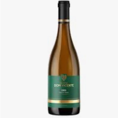 Garrafa de vinho Dom Vicente com rótulo verde e dourado