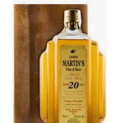 Garrafa de whisky James Martin's Fine & Rare 20 anos com caixa de madeira