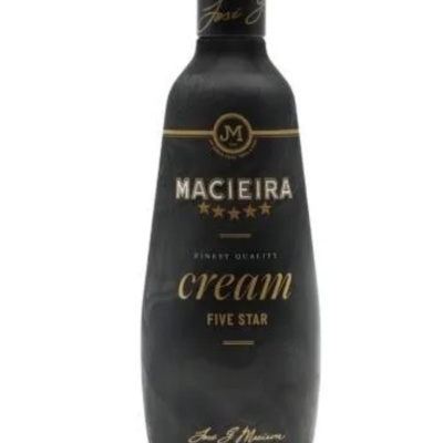 Garrafa preta de licor MACIEIRA CREAM FIVE STAR com rótulo dourado e branco
