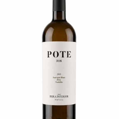 Garrafas de vinho branco POTE 316 com rótulo branco e texto preto