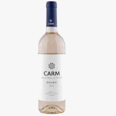 Garrafa de vinho rosé com rótulo branco e tampa azul