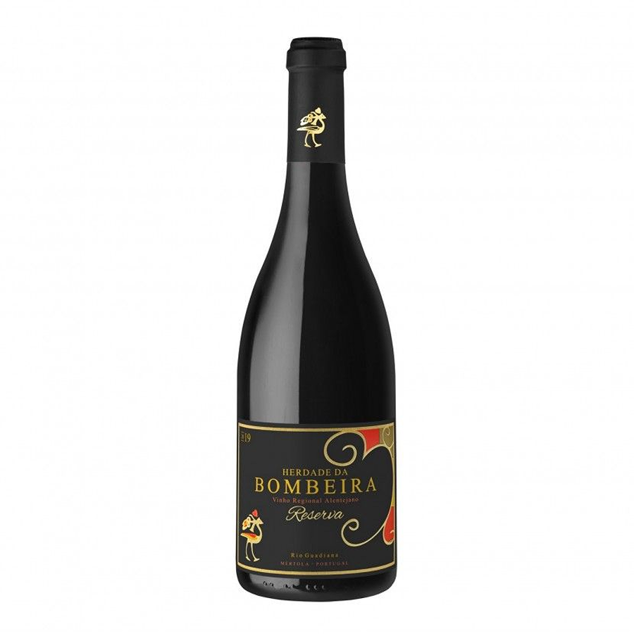 Herdade da Bombeira Reserva Tinto 2022 Garrafa de vinho tinto Herdade da Bombeira Reserva com rótulo preto e dourado