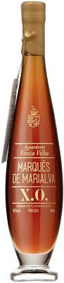 Aguardente Marquês de Marialva XO Garrafa de aguardente Marquês de Marialva X.O. âmbar com tampa dourada