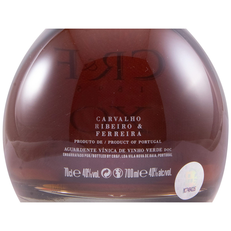 Aguardente Vínica CRF XO Fine & Rare Frente da garrafa redonda de vidro castanho com texto do rótulo branco