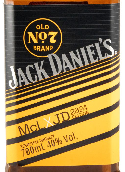 Jack Daniel's Mclaren Limited Edition 2024 Rótulo preto e amarelo de garrafa de whisky Jack Daniel's com texto promocional e volume de 700mL