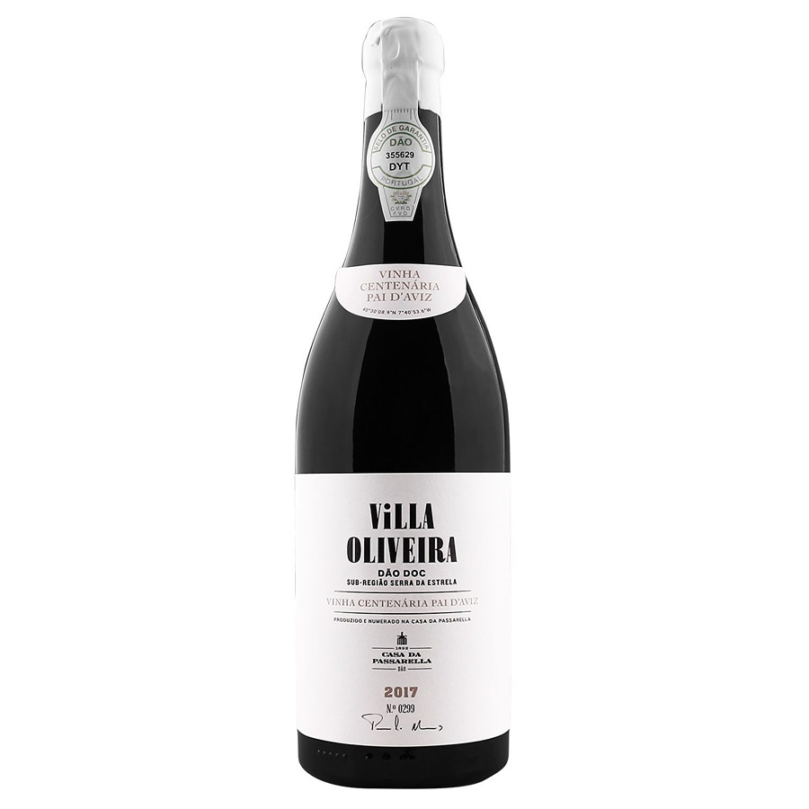 Casa da Passarella Villa Oliveira Pai D'Aviz Tinto 2018 Garrafa de vinho espumante Villa Oliveira Dão DOC com rótulo branco e texto preto
