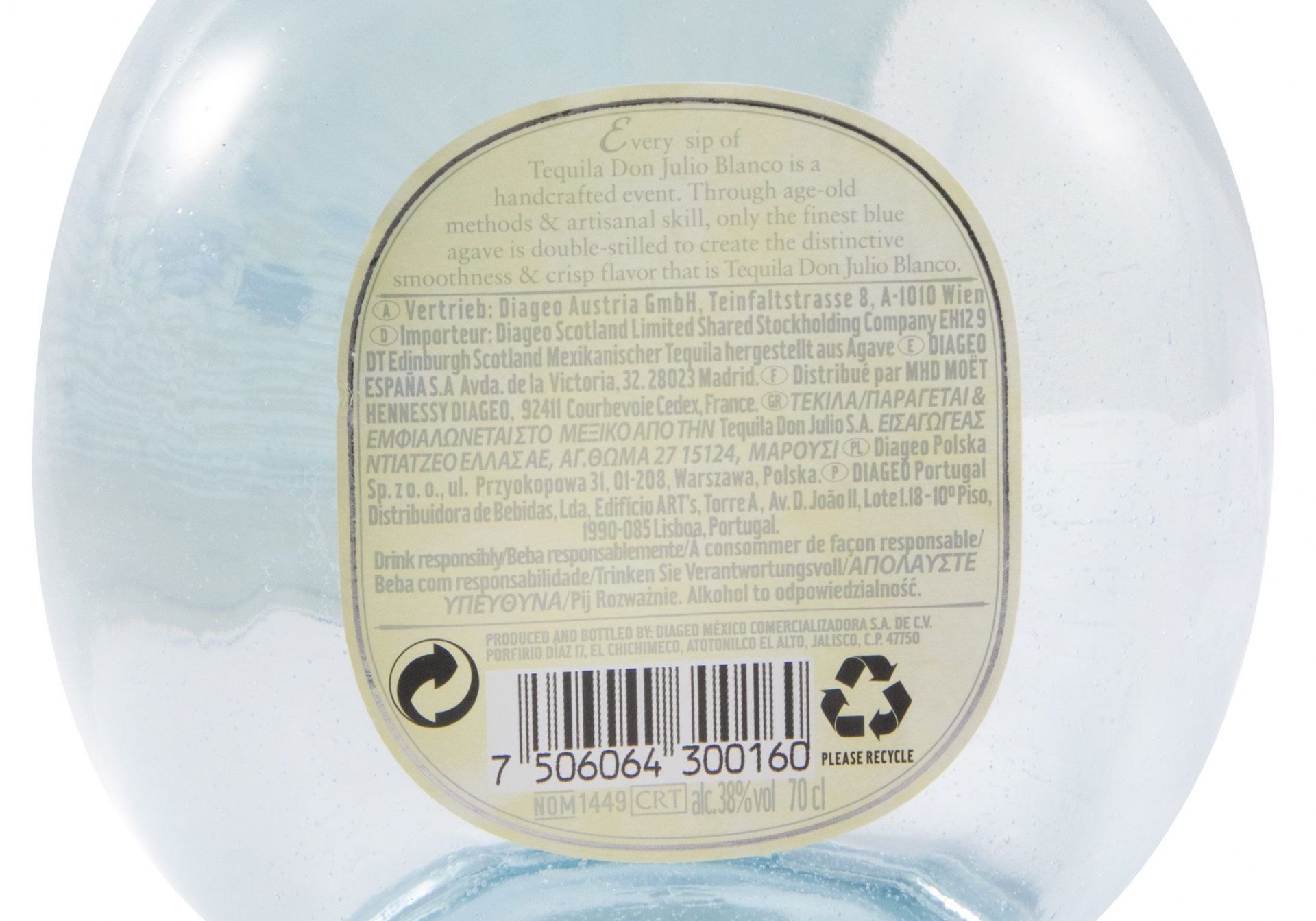 Tequila Don Julio Blanco Etiqueta redonda na base de garrafa de vidro com texto e código de barras
