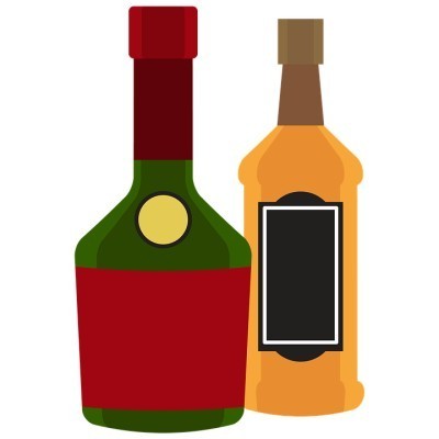 Dois frascos de bebidas alcoólicas coloridos com rótulos e tampas distintas.