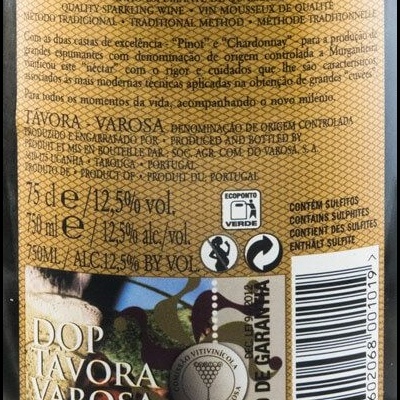 Rótulo de vinho espumante Murganheira Millésime Brut com informações sobre produção, teor alcoólico e selo de garantia.
