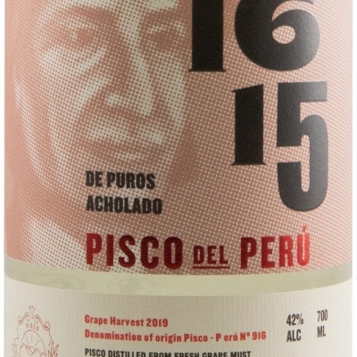 Rótulo de garrafa de pisco com número 1615, texto Peru, teor alcoólico 42%, volume 700 ml.