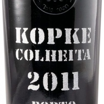 Garrafa de vinho do Porto Kopke Colheita 2011 com rótulo preto e branco